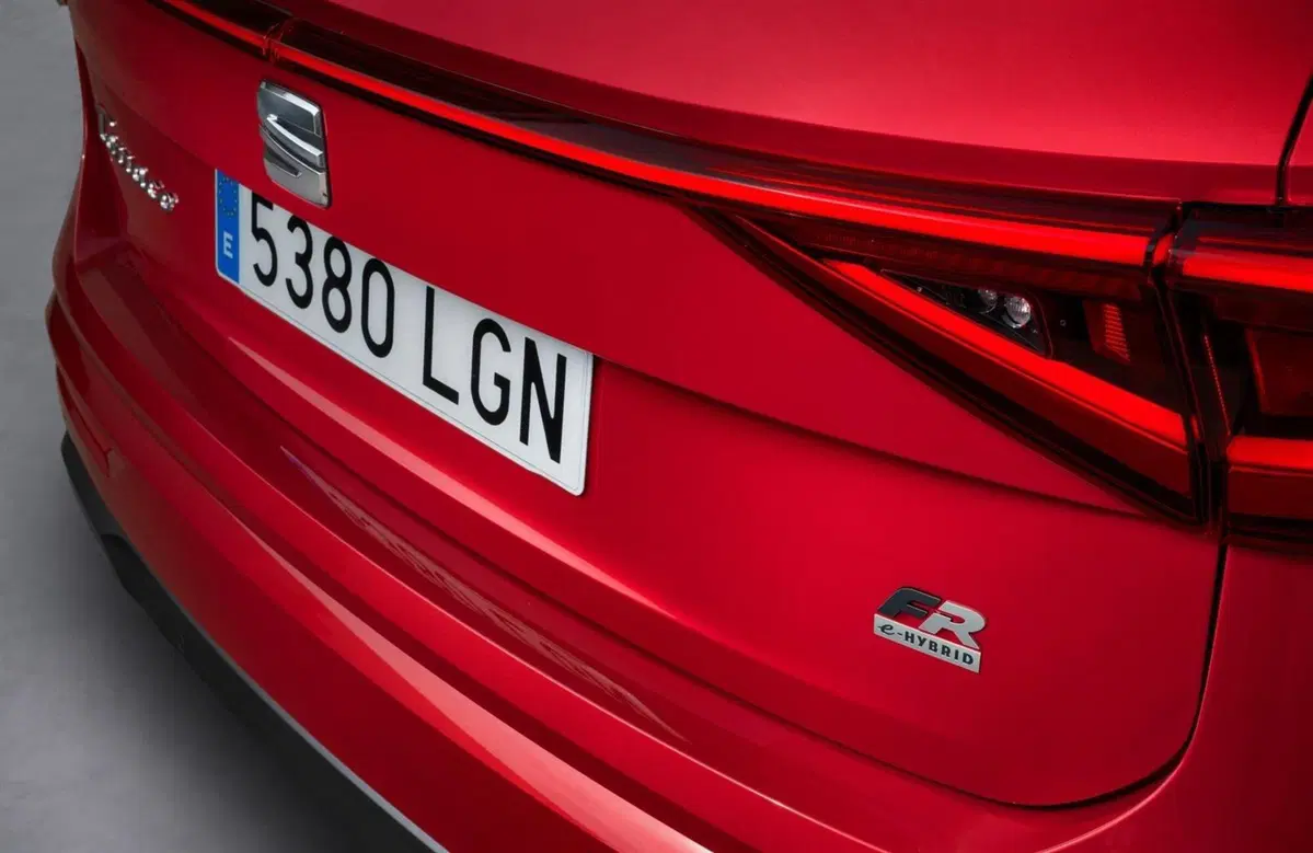 Seat Tarraco e-Hybrid, i prezzi in Italia. Si parte da 44.600 euro (7)