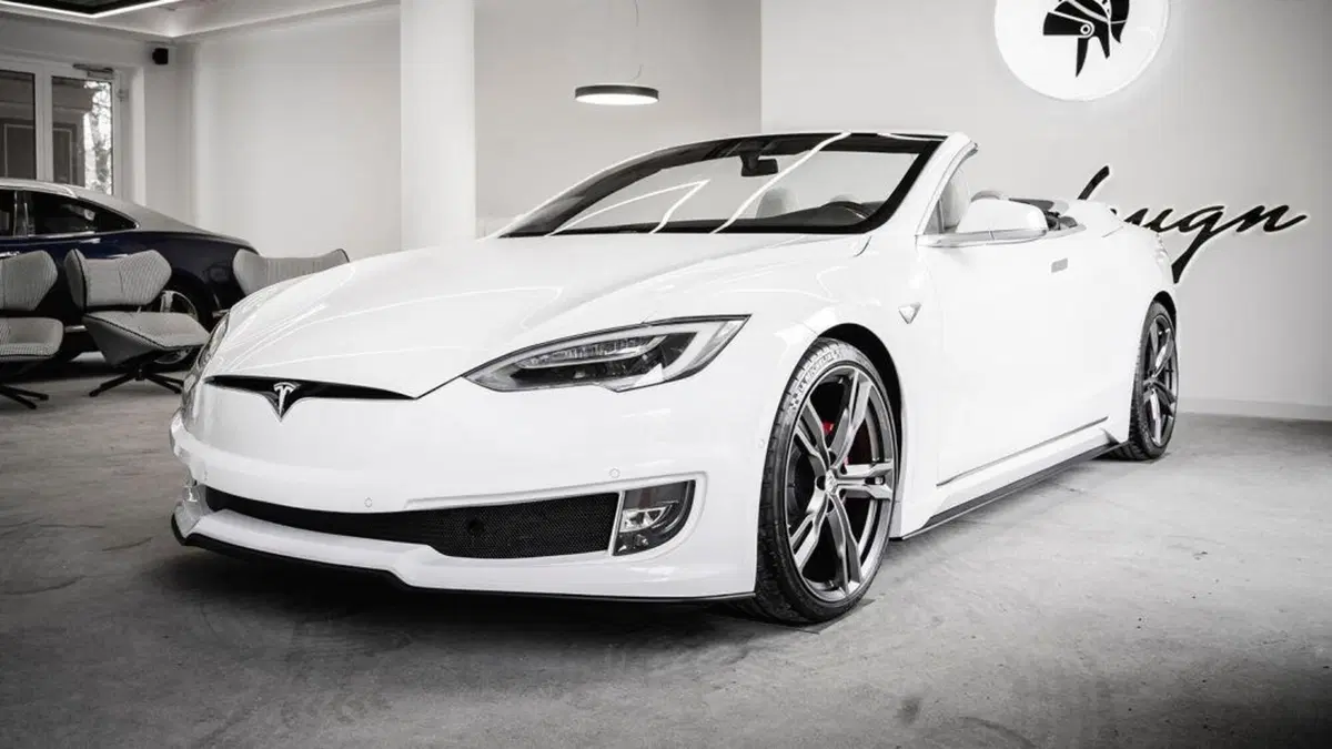 La Tesla Model S diventa convertibile grazie ad Ares Design [FOTOGALLERY] (2)