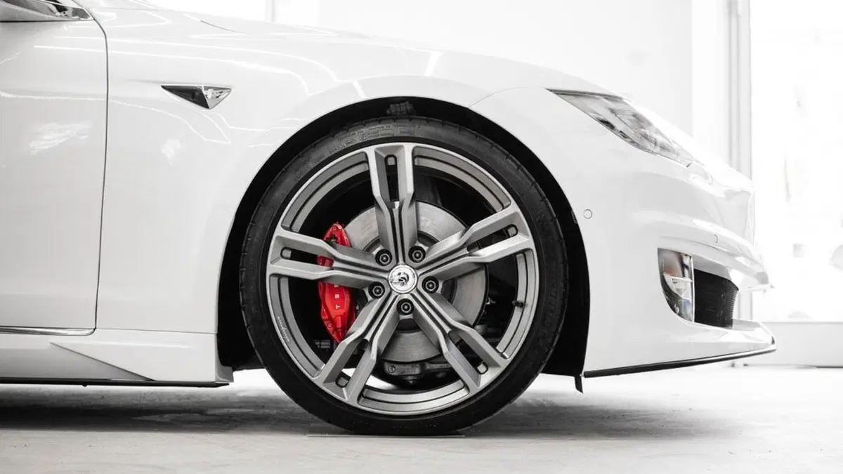 La Tesla Model S diventa convertibile grazie ad Ares Design [FOTOGALLERY] (6)