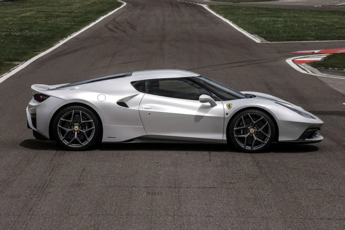 458 MM Speciale: unica e Ferrari (2)