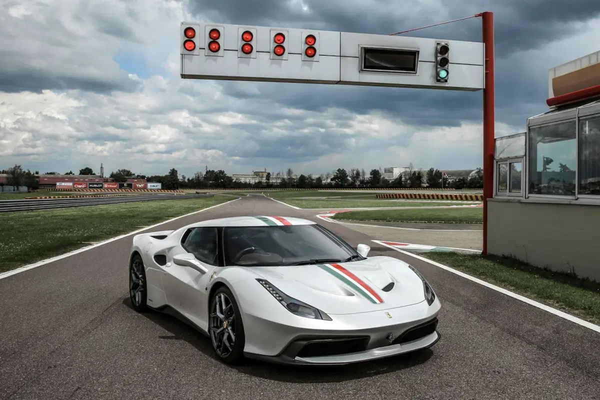 458 MM Speciale: unica e Ferrari