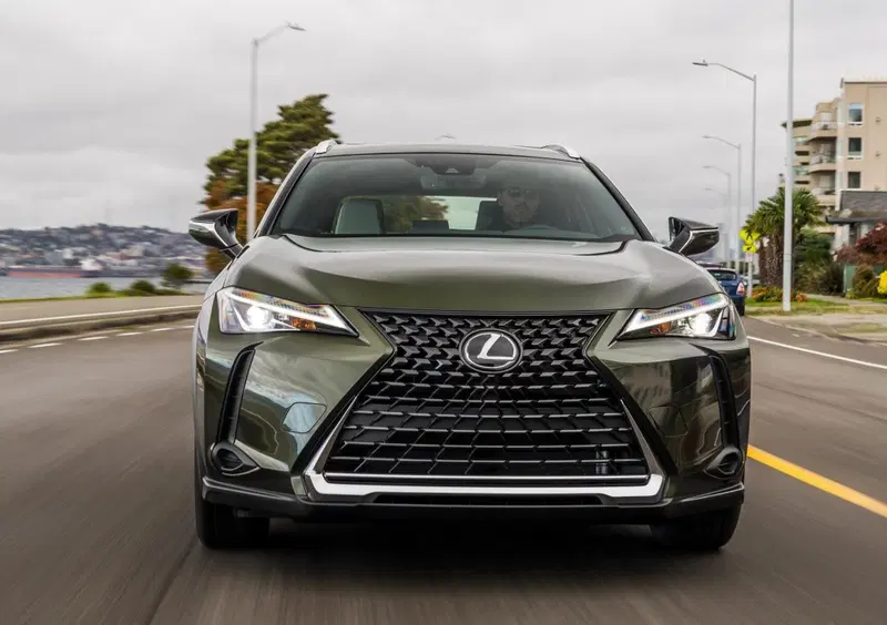 Lexus UX (2021-->>) (26)