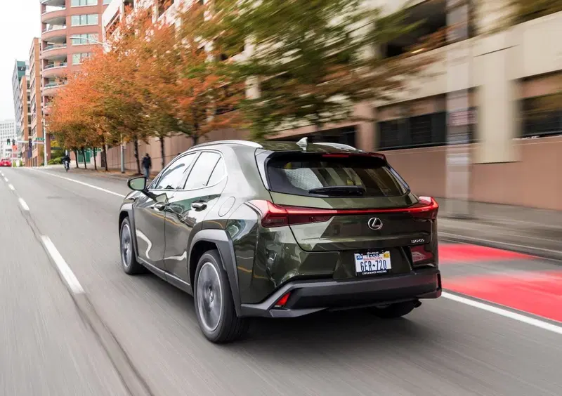 Lexus UX (2021-->>) (27)