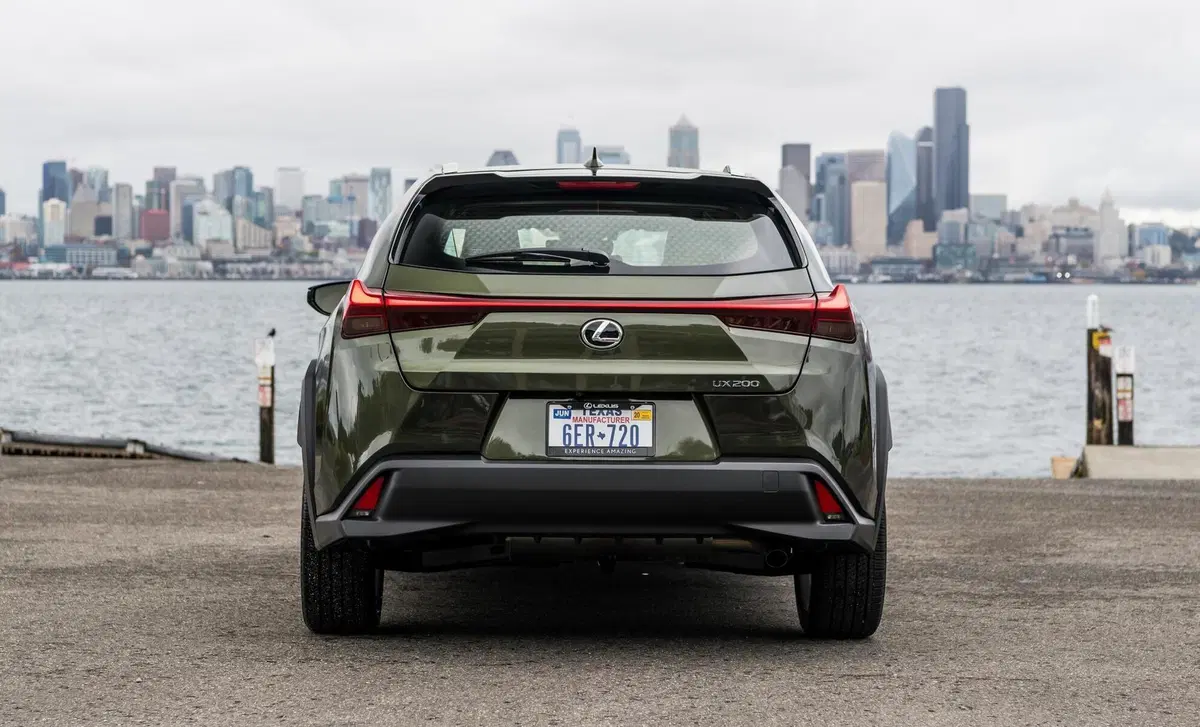 Lexus UX 300e 72,8kWh Luxury (28)