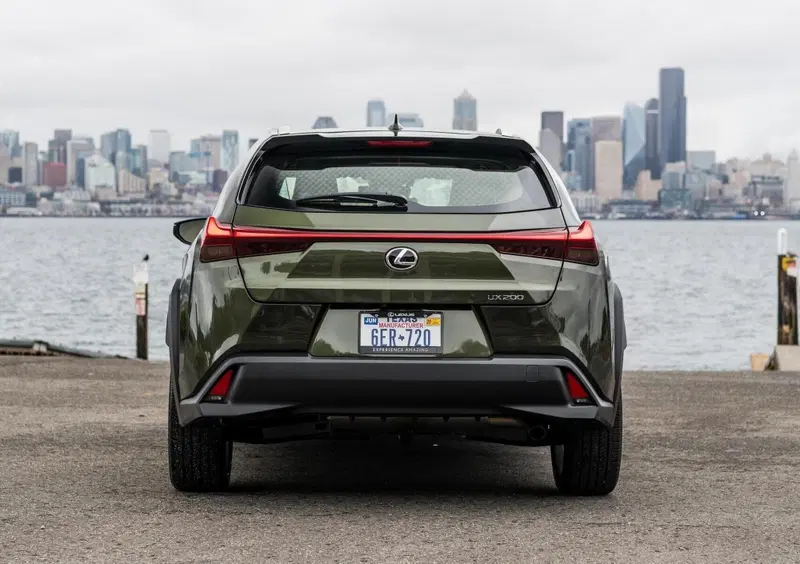 Lexus UX (2021-->>) (28)