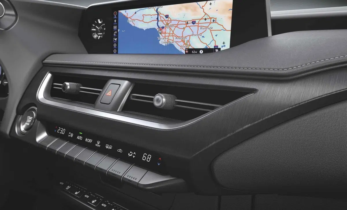Lexus UX 300e 72,8kWh Luxury (38)
