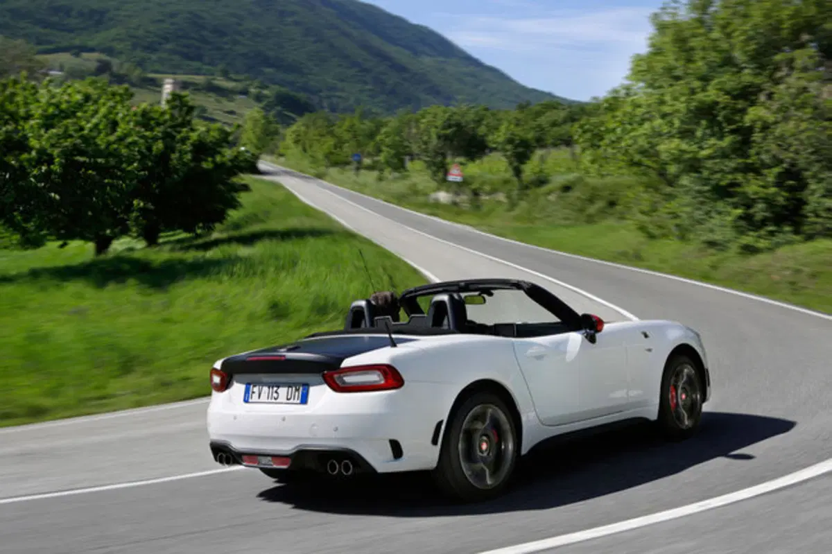 Abarth 124 Spider (2016-19) (9)
