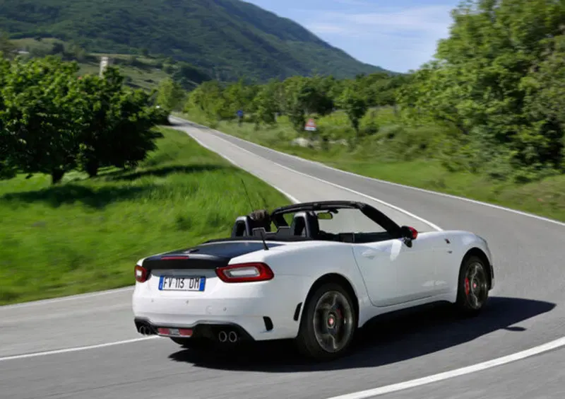 Abarth 124 Spider (2016-19) (9)