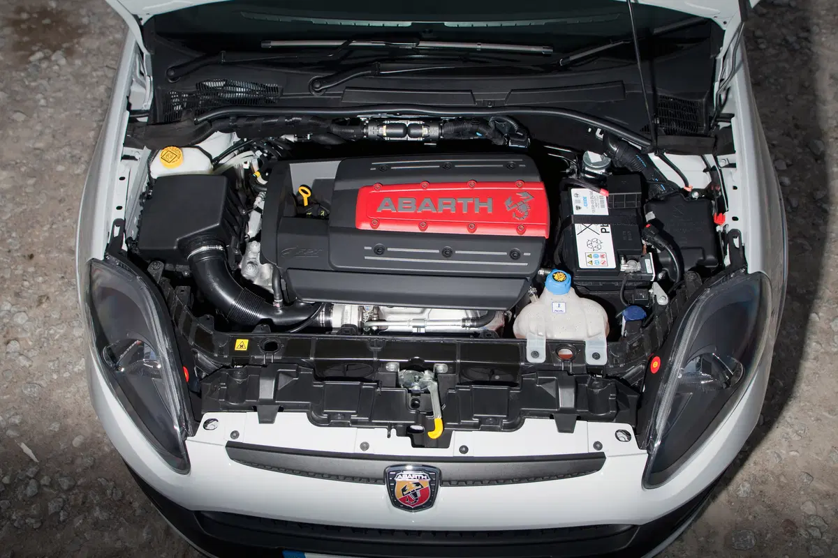 Abarth Punto Evo (2010-12) (6)