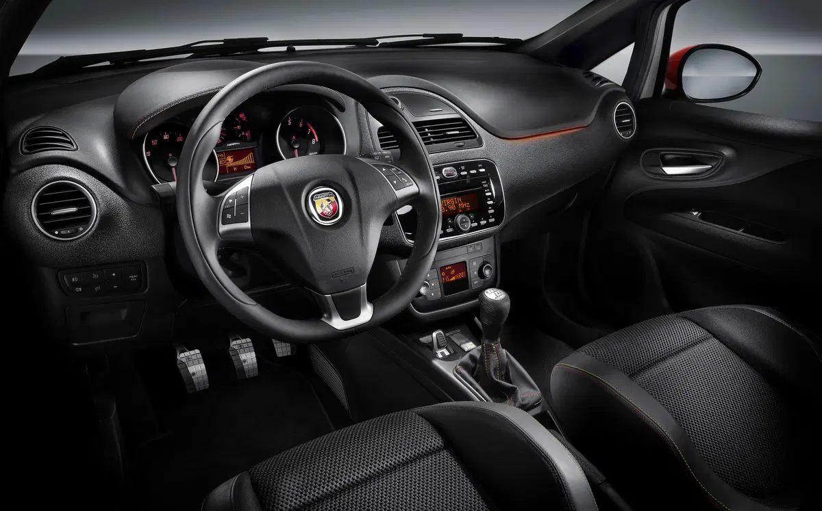 Abarth Punto Evo (2010-12) (4)