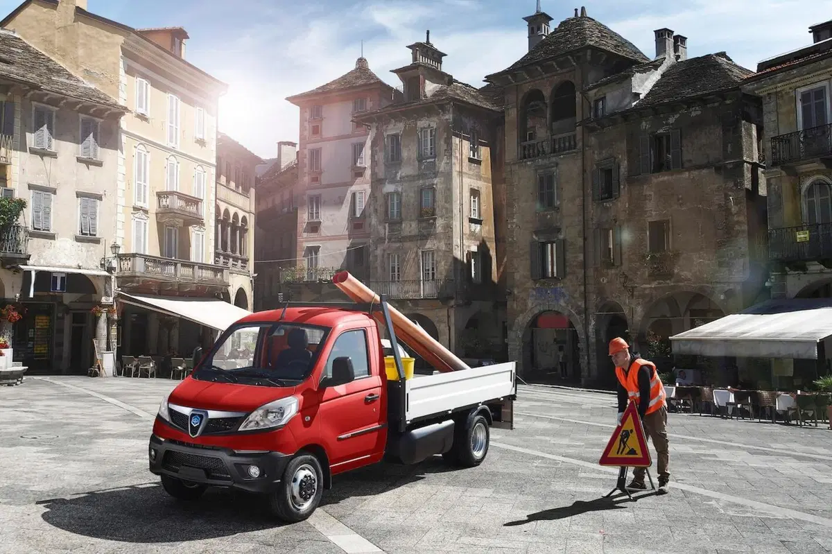Piaggio Porter NP6: nuovo protagonista in città (4)