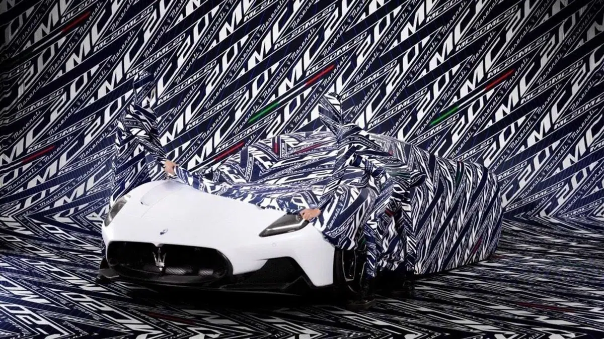 Maserati MC20: adesso ha anche il mantello dell’invisibilità (3)