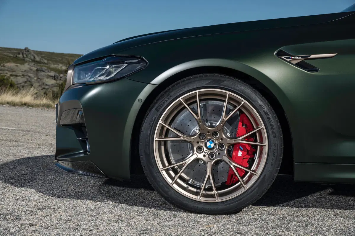 BMW M5 CS, arriva la serie limitata da 635 CV (13)