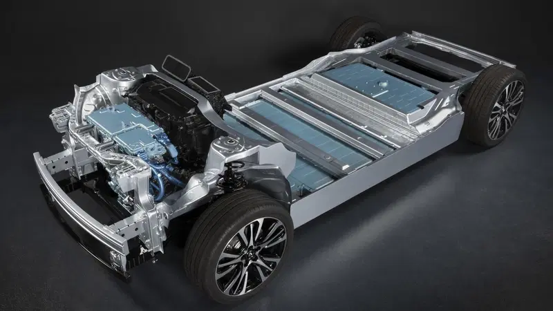 Motori Euro7 Renault, Addio a termici puri e ibridi soft ma le batterie per EV costeranno meno [ITV Olivier Brosse]