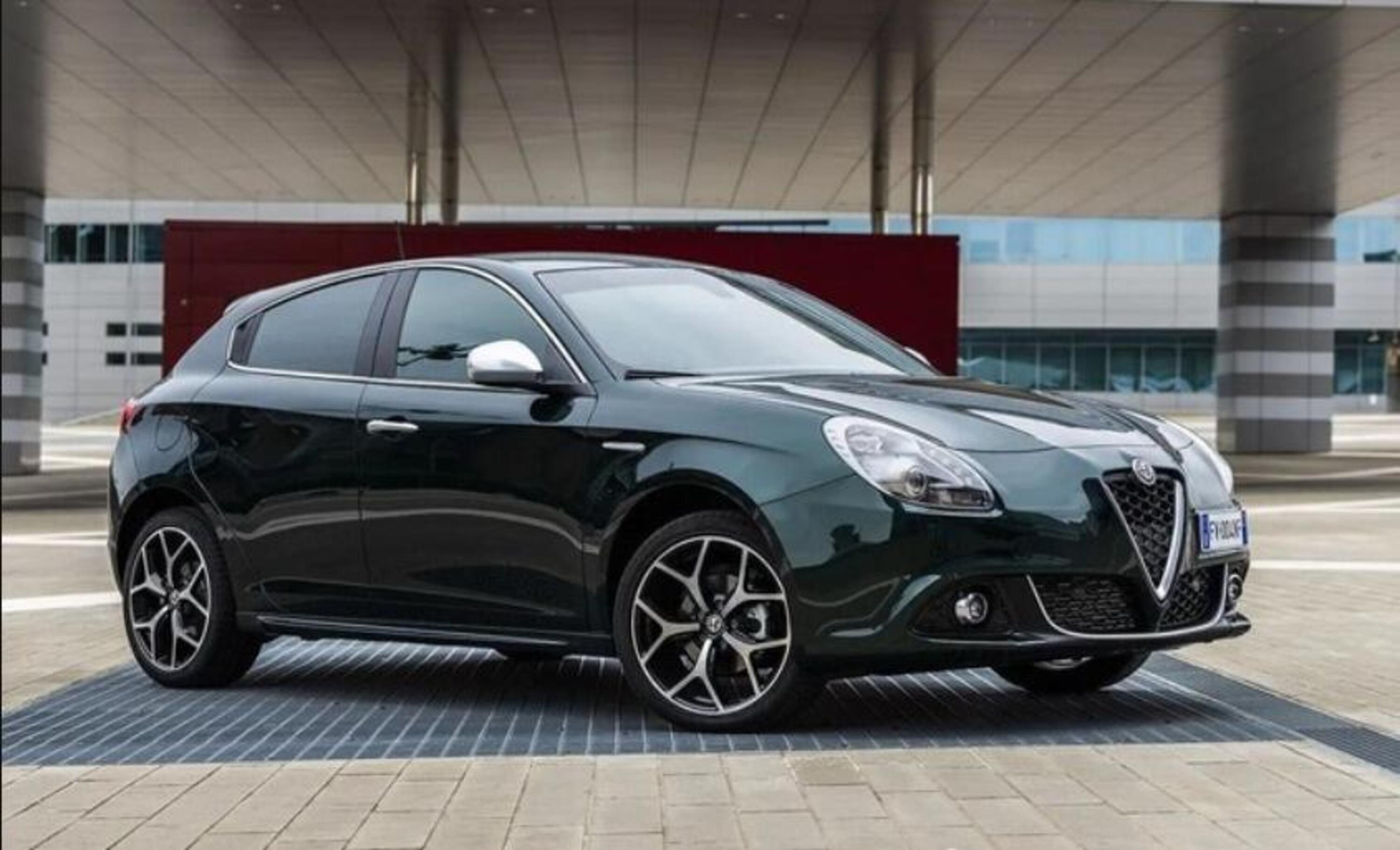 Alfa Romeo Giulietta 2 0 JTDm 170 CV TCT Veloce My 20 Prezzo E Scheda 