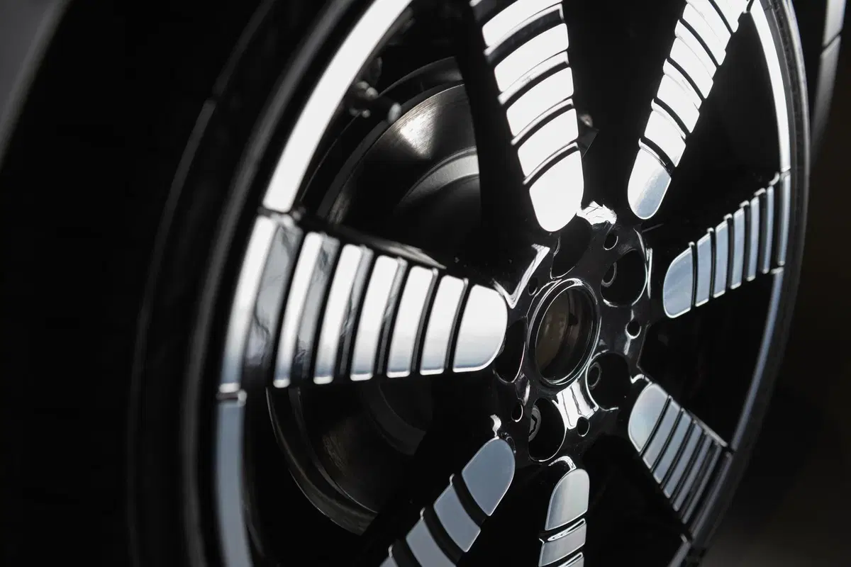 Mini 2021 | Ecco il secondo restyling per 3 e 5 porte, Cabrio ed elettrica (7)