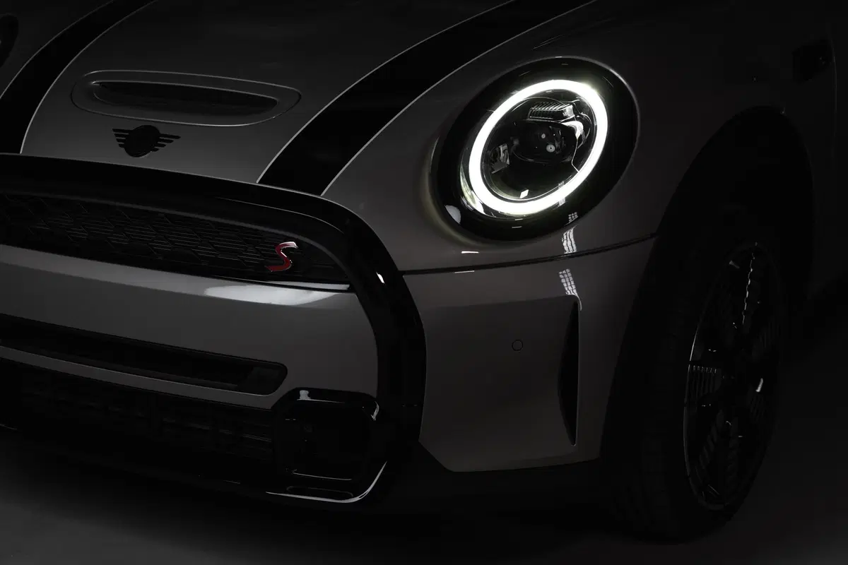 Mini 2021 | Ecco il secondo restyling per 3 e 5 porte, Cabrio ed elettrica (8)