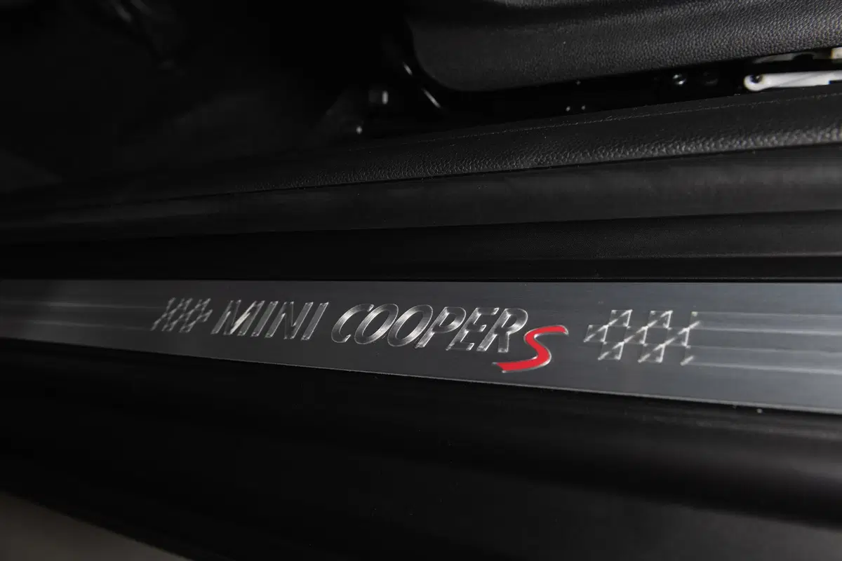 Mini 2021 | Ecco il secondo restyling per 3 e 5 porte, Cabrio ed elettrica (12)