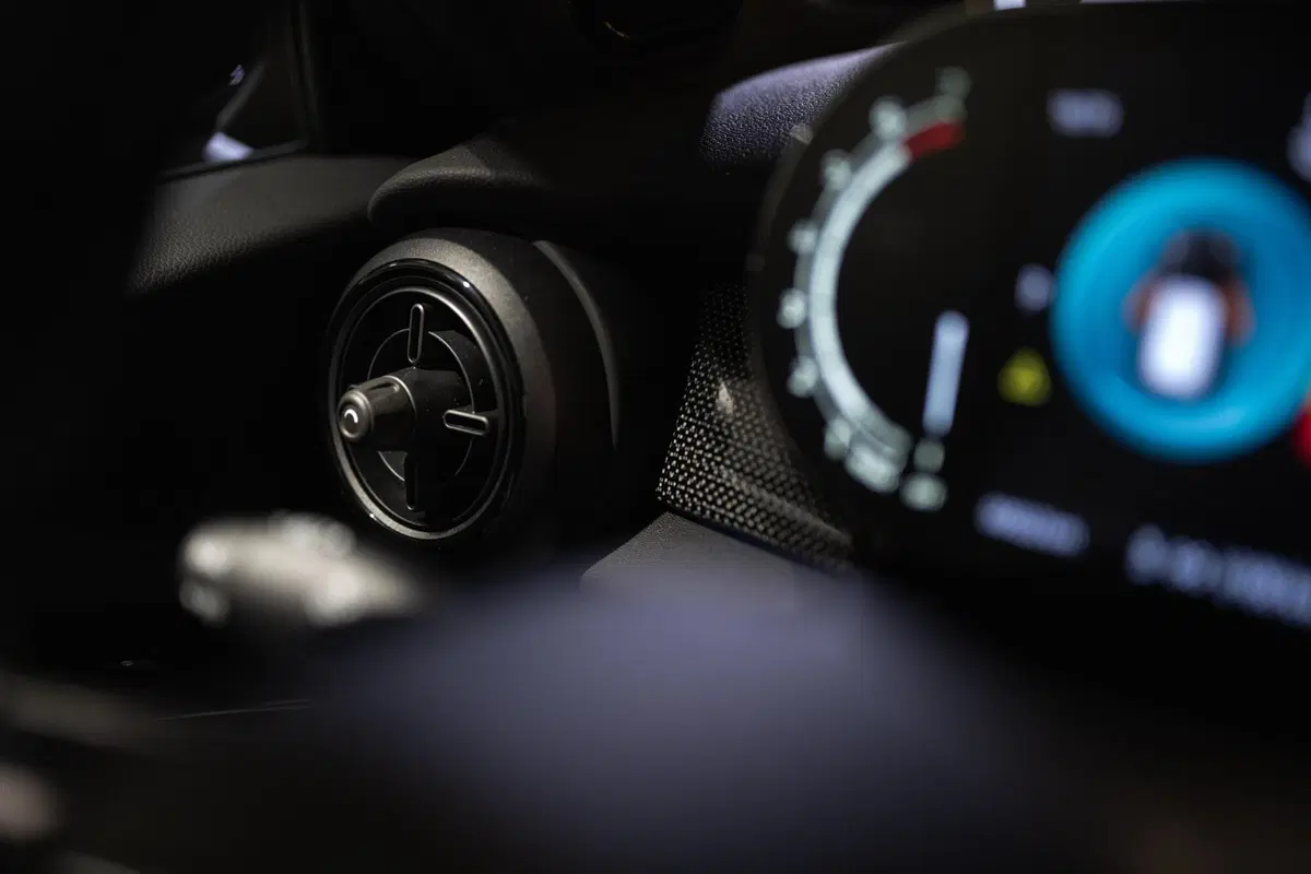 Mini 2021 | Ecco il secondo restyling per 3 e 5 porte, Cabrio ed elettrica (14)