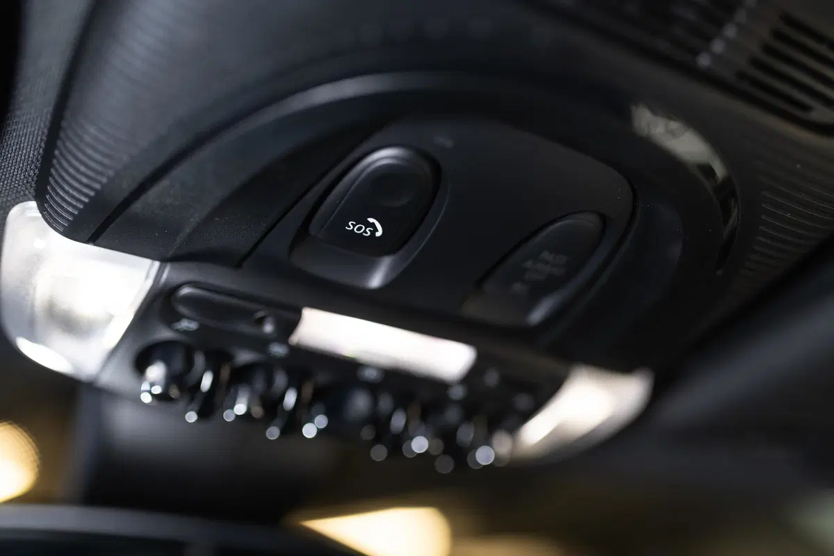 Mini 2021 | Ecco il secondo restyling per 3 e 5 porte, Cabrio ed elettrica (23)