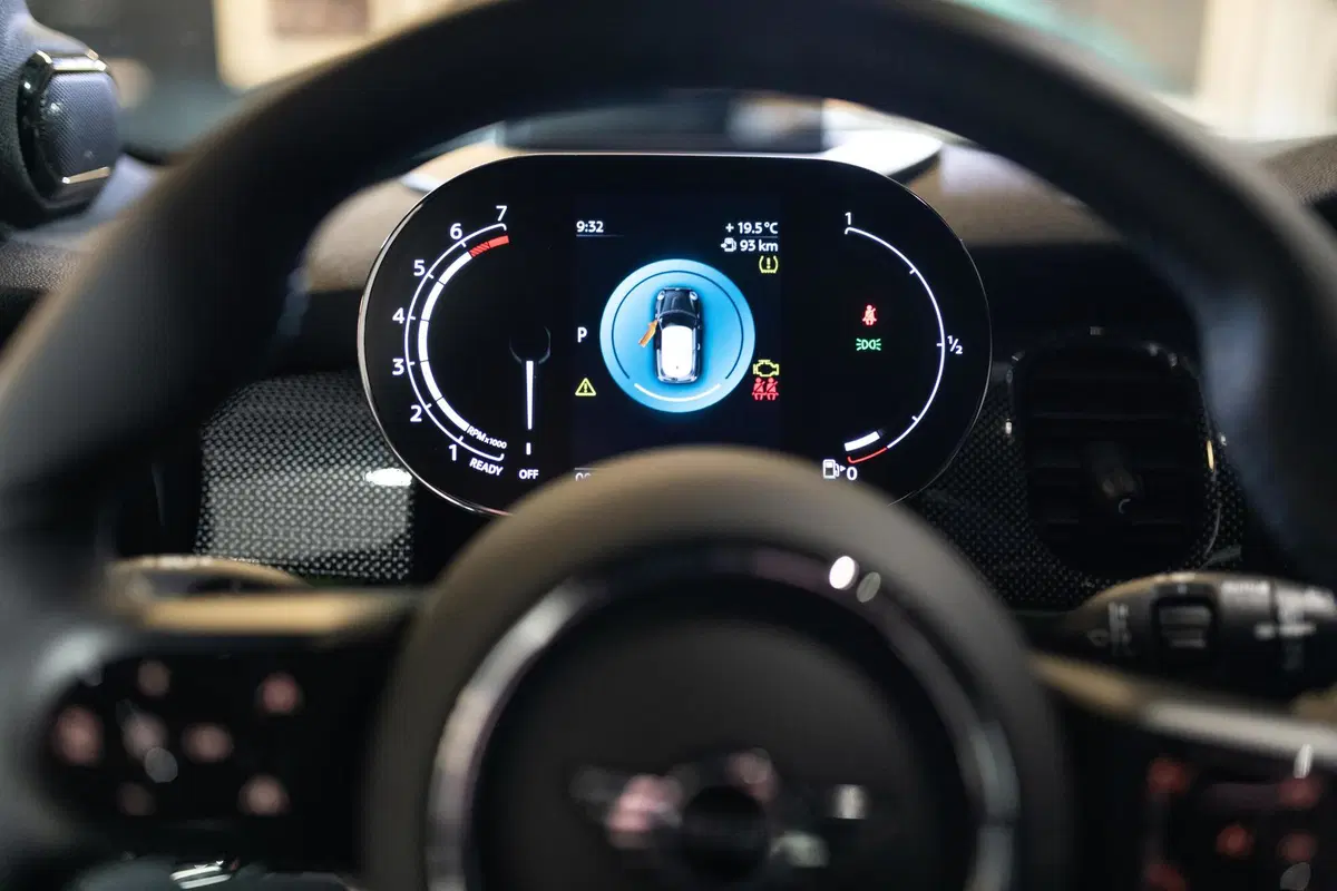 Mini 2021 | Ecco il secondo restyling per 3 e 5 porte, Cabrio ed elettrica (48)