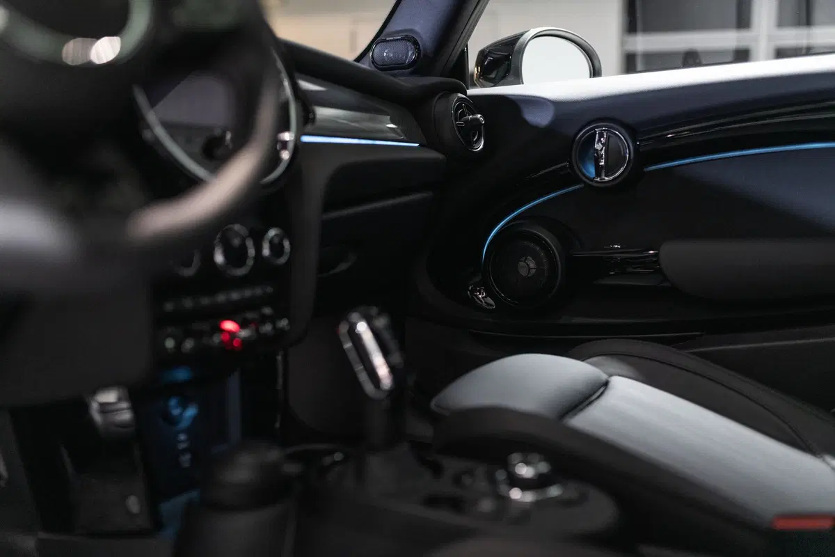 Mini 2021 | Ecco il secondo restyling per 3 e 5 porte, Cabrio ed elettrica (50)