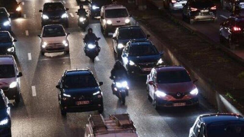 In Francia la lotta alle moto che svicolano nel traffico non ha funzionato
