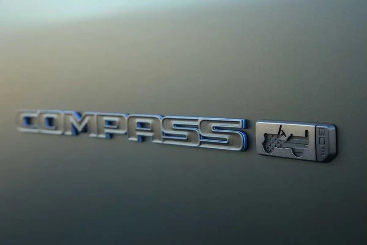 Jeep Compass, il MY2021 debutterà nella versione 80° Anniversario (2)