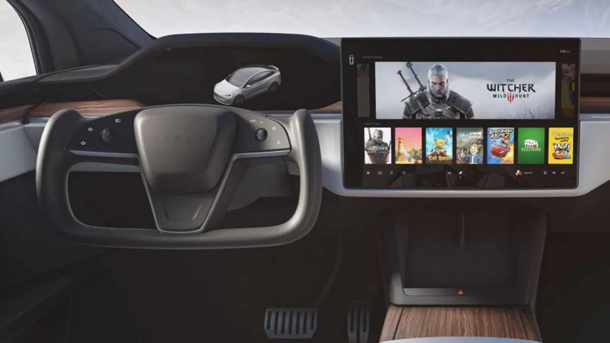 Tesla Model X Plaid, con 1.020 CV è il SUV più potente al mondo (3)