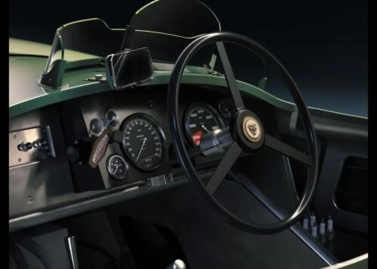 Novità Jaguar, Torna la C-Type: configurabile online e consegnata in un anno (2)