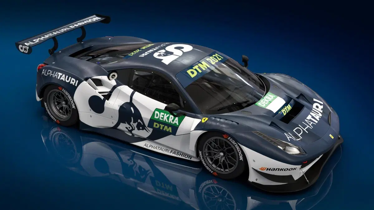 La Ferrari si veste dei colori dell'Alpha Tauri... nel DTM con Alexander Albon (2)