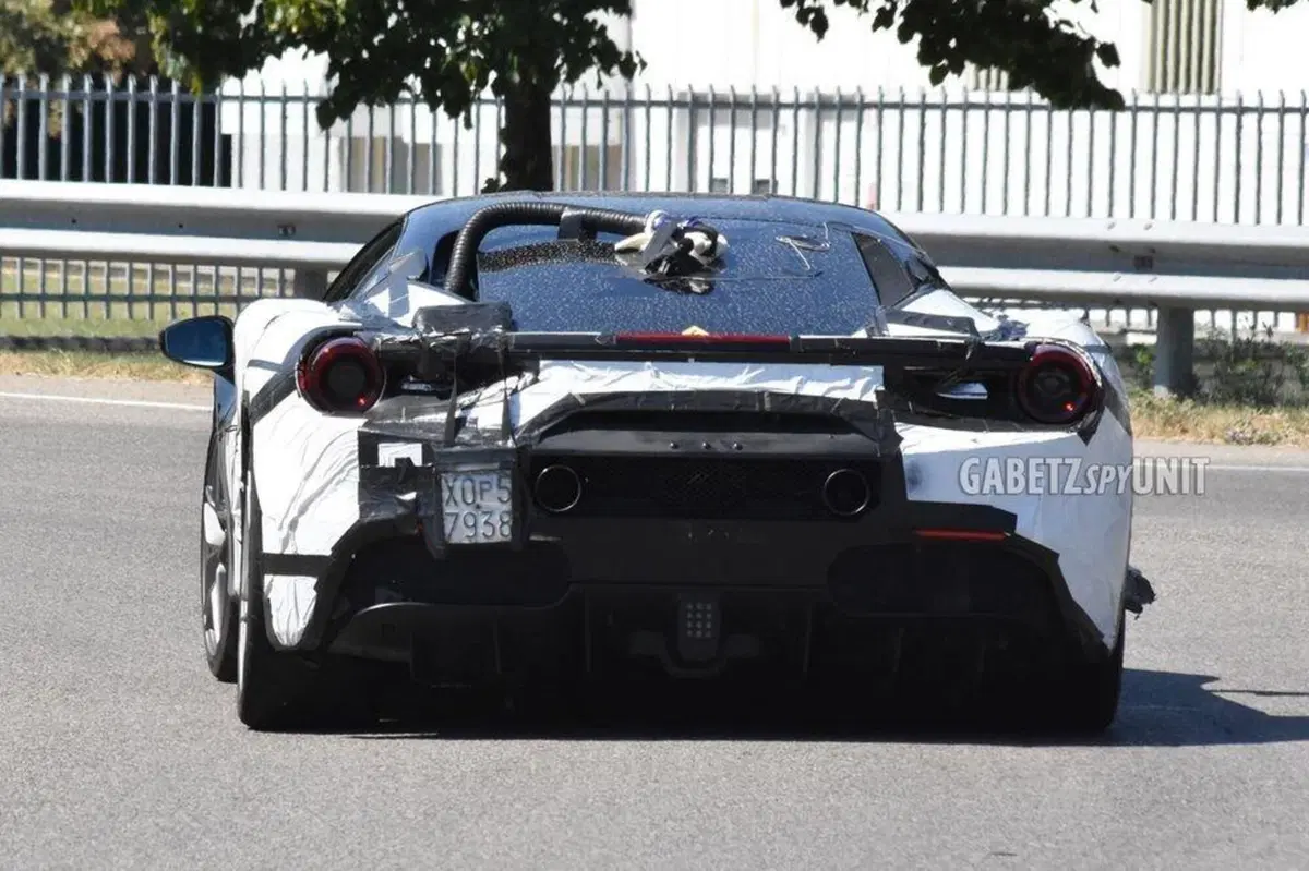 L'auto che tutti sogneranno è quasi pronta a Maranello: Ferrari 171, ibrida col V6 [erede Dino] (5)