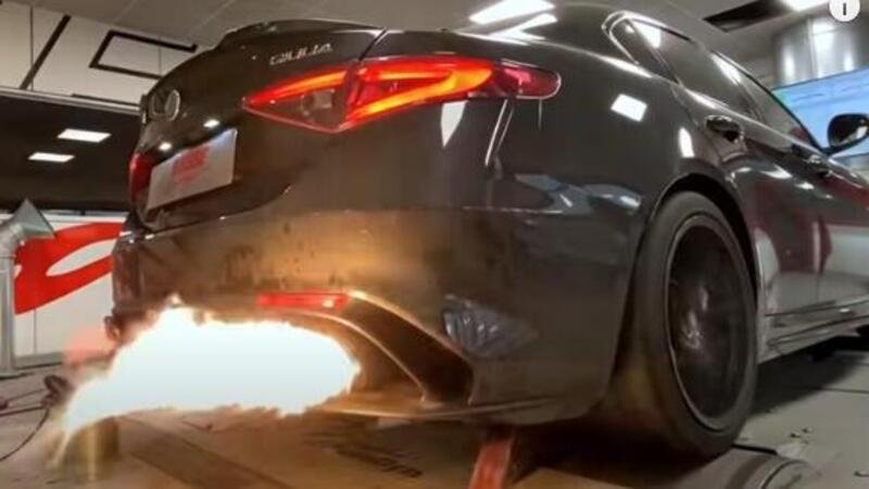 Akrapovic diretto per l&#039;Alfa Romeo Giulia Quadrifoglio: fiamme ne abbiamo? [VIDEO]