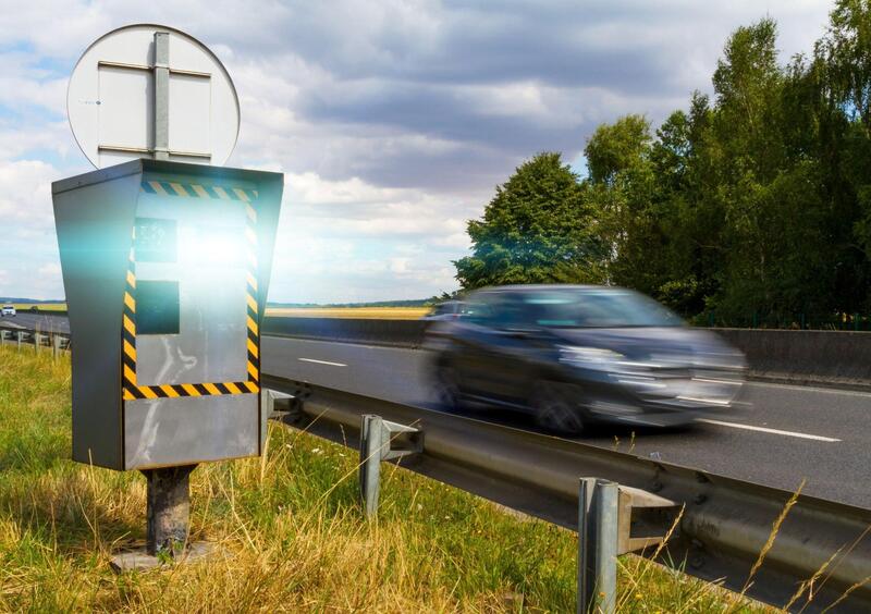 Gli rubano l&#039;auto e prendono sei multe, ma per il giudice &egrave; il proprietario che deve pagarle