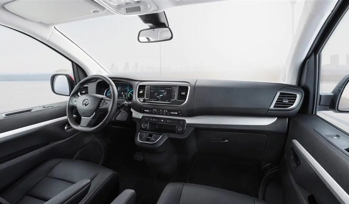 Opel Vivaro-e Life (2020-->>) (11)