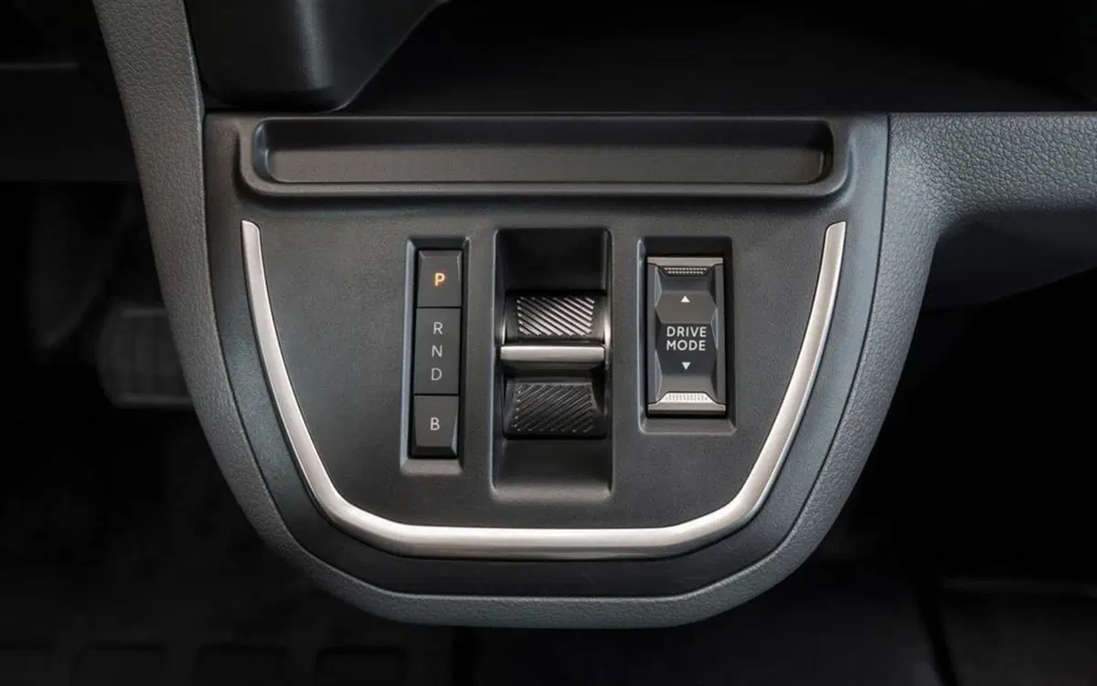 Opel Vivaro-e Life (2020-->>) (17)