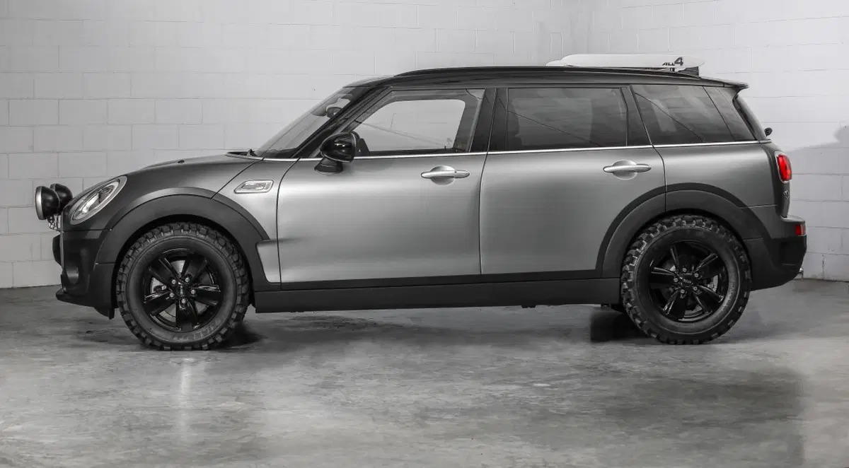 Mini Clubman ALL4 Scrambler, dalle 2 alle 4 ruote (5)