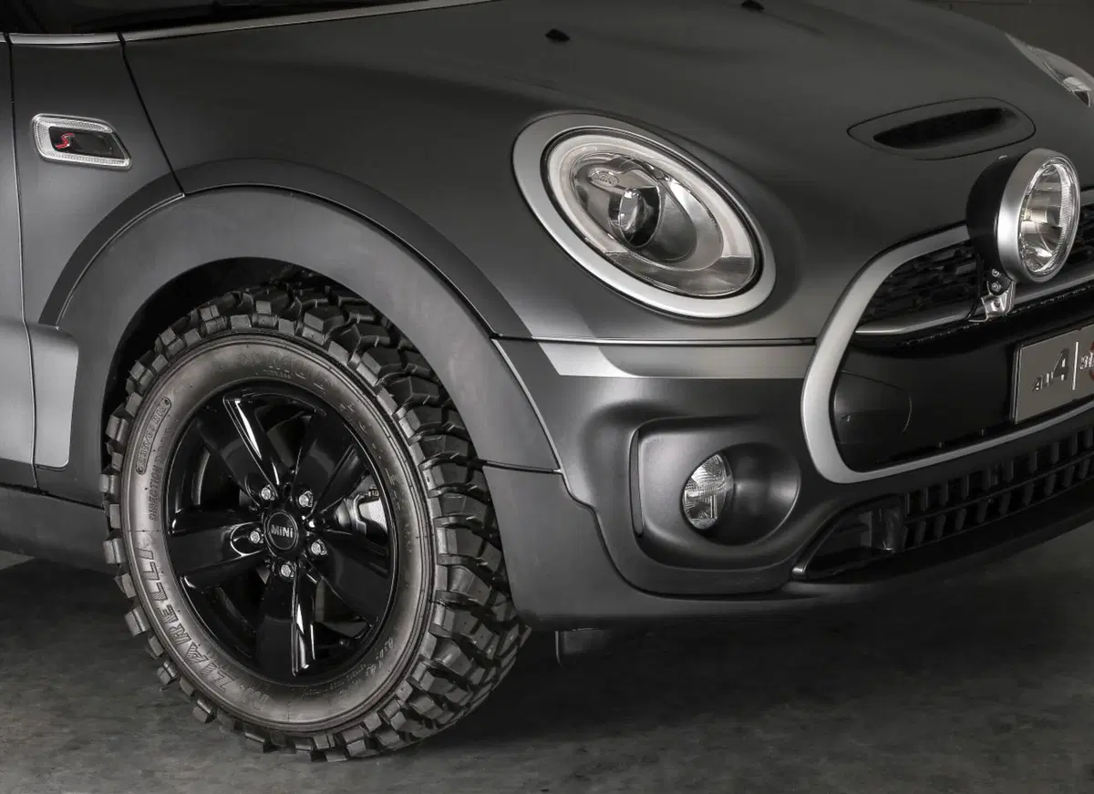 Mini Clubman ALL4 Scrambler, dalle 2 alle 4 ruote (10)