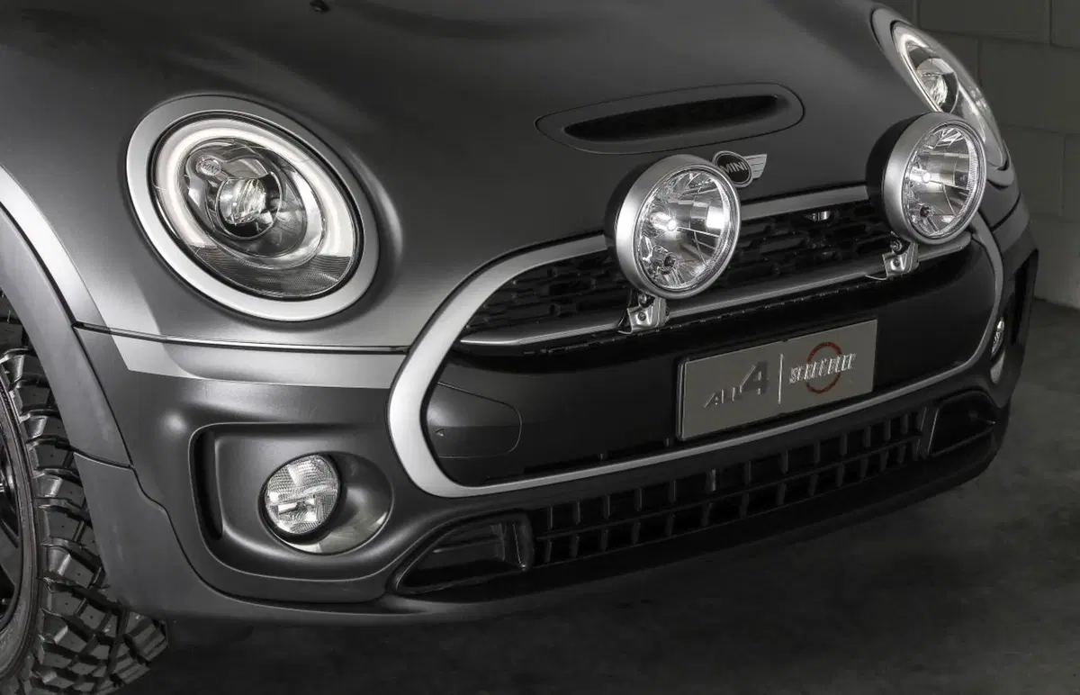 Mini Clubman ALL4 Scrambler, dalle 2 alle 4 ruote (11)