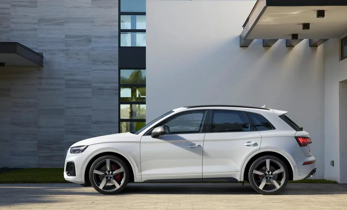 Audi SQ5 3.0 TFSI quattro tiptronic (3)