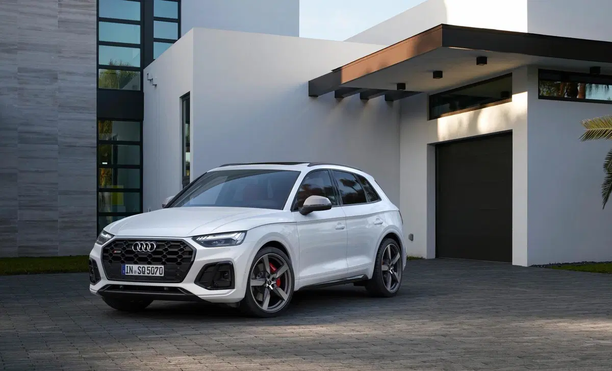 Audi SQ5 3.0 TFSI quattro tiptronic (9)