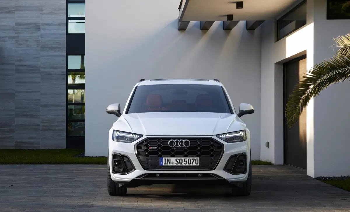 Audi SQ5 3.0 TFSI quattro tiptronic (4)
