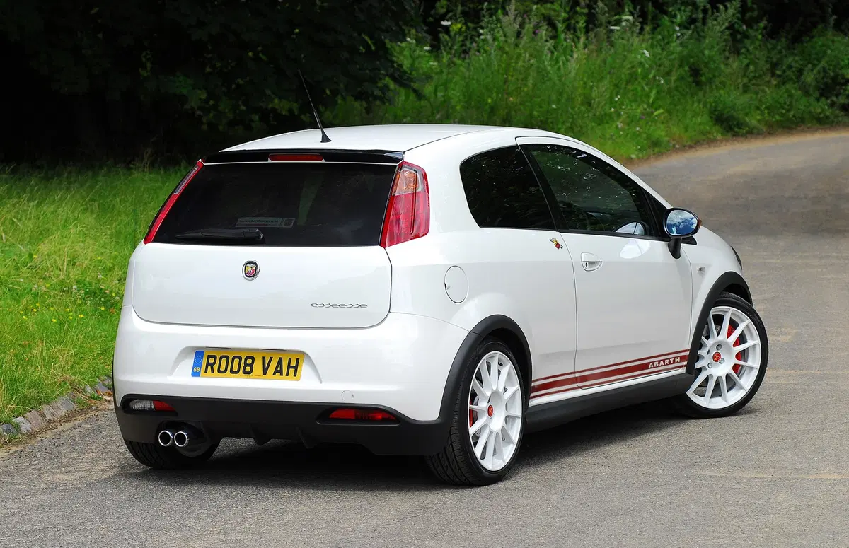 Abarth Grande Punto (2007-10) (2)