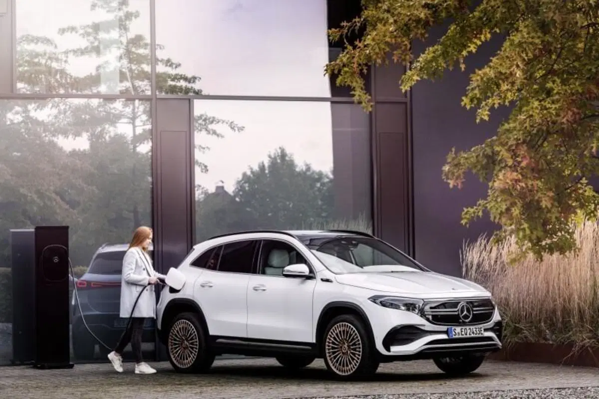 Mercedes EQA, i prezzi: si parte da 51.150 euro (3)
