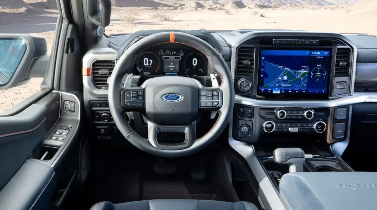 Ford lancia il nuovo F-150 Raptor: superpickup V6 e V8 [video] (3)