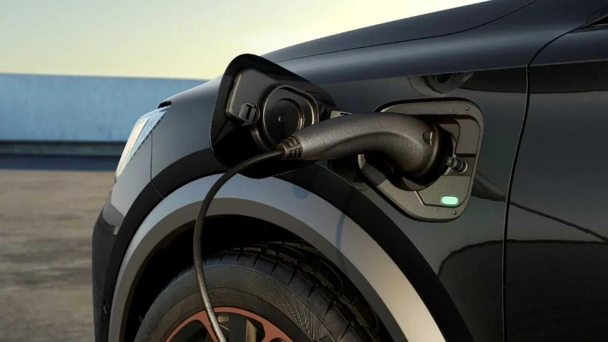 Cupra Formentor, arriva in Italia la versione ibrida plug-in (3)
