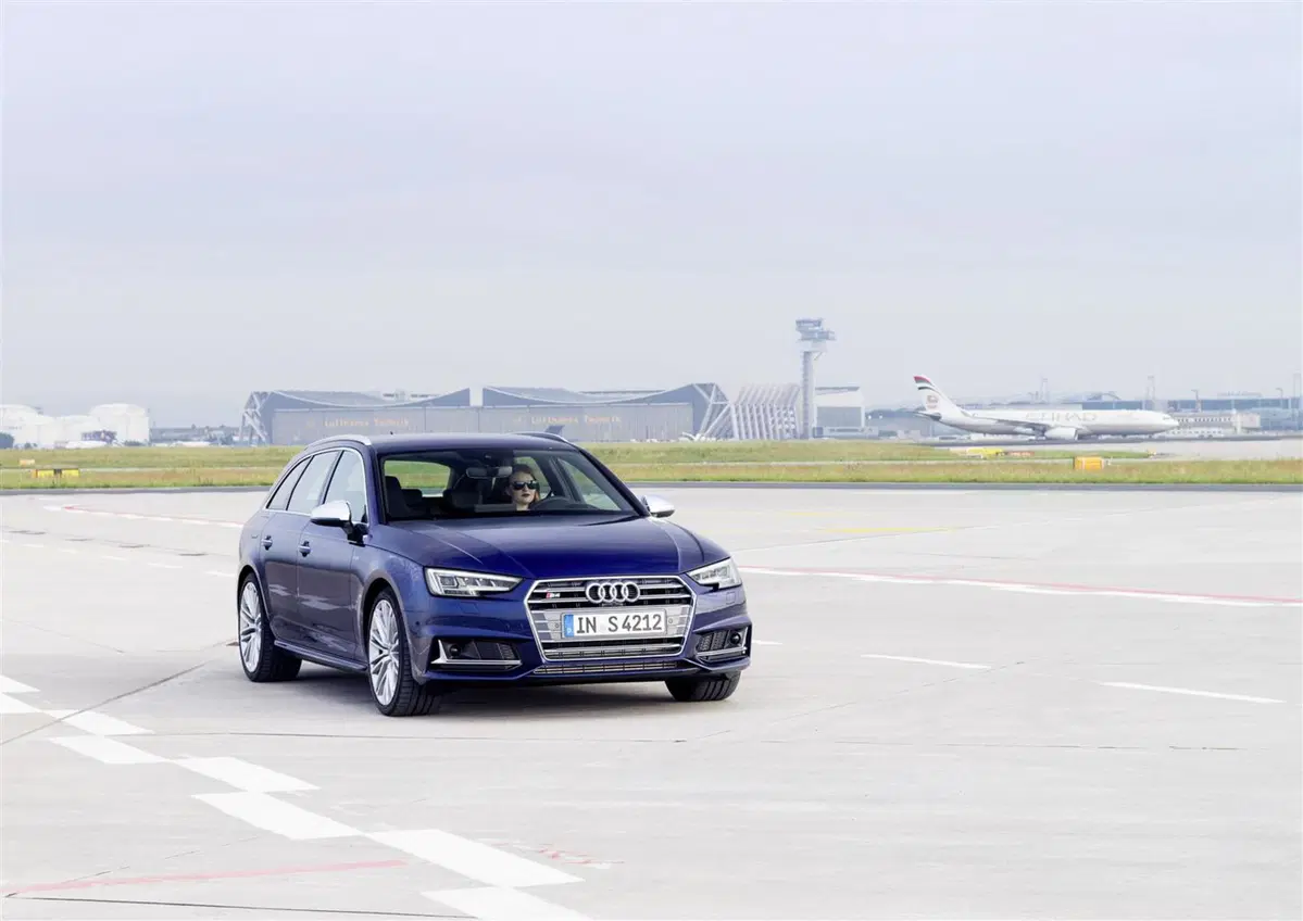 Nuova Audi S4: i prezzi per il mercato italiano (9)