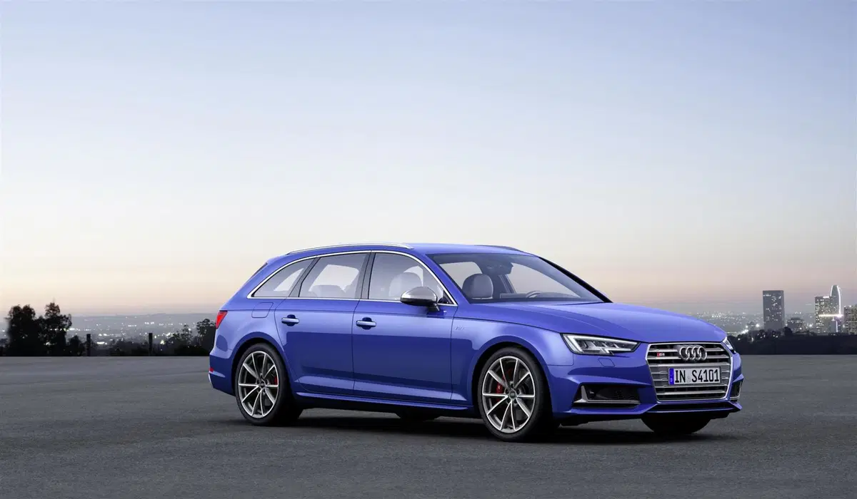 Nuova Audi S4: i prezzi per il mercato italiano (18)