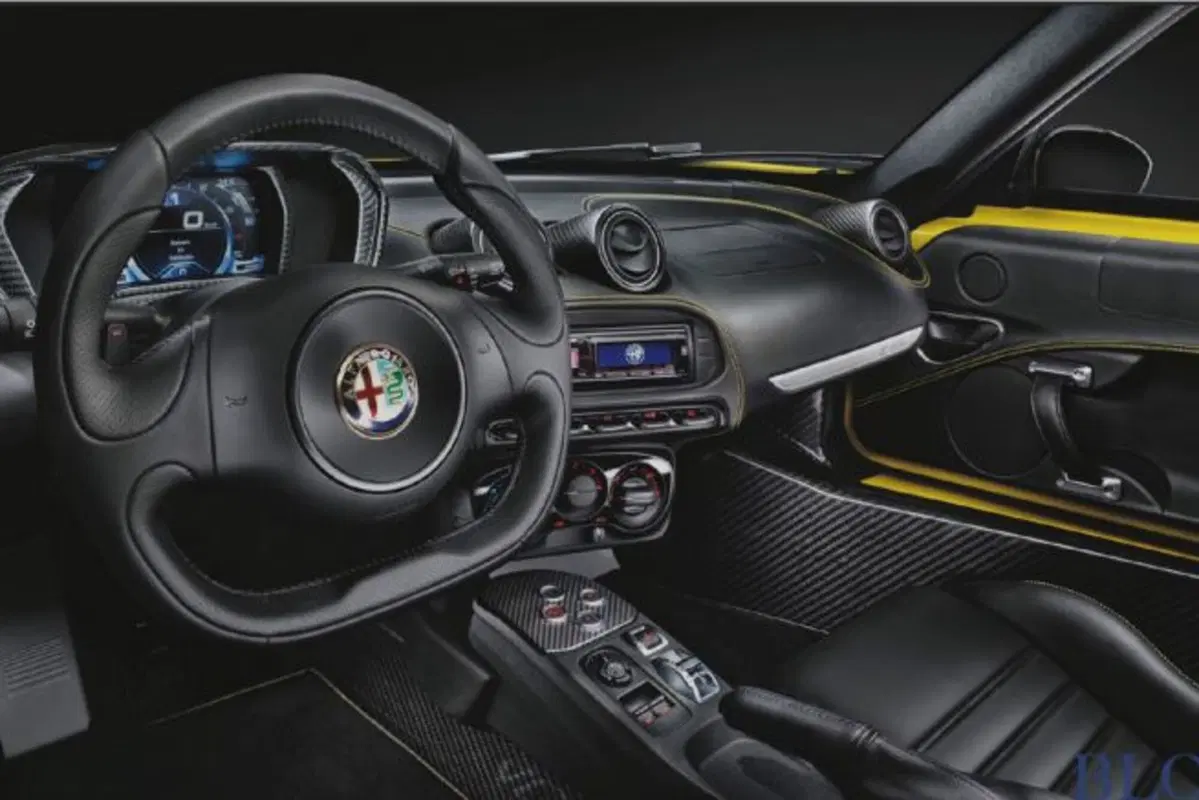 Alfa Romeo 4C Coupé (2013-19) (3)