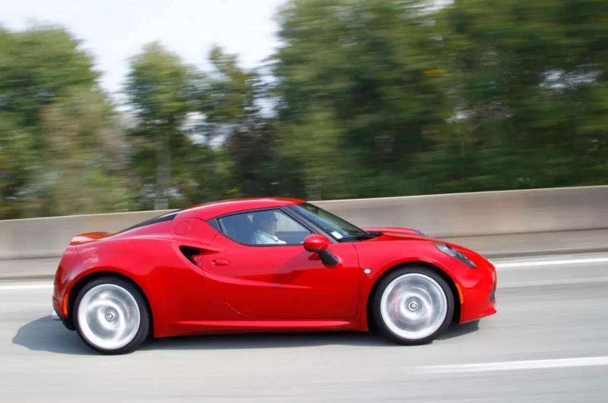 Alfa Romeo 4C Coupé (2013-19) (4)